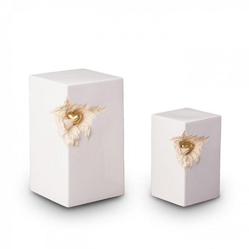 Ceramic Art Urn (White with Gold Heart)- Medium